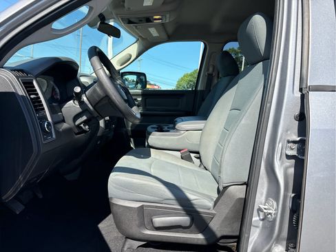 Used 2019 RAM 1500 Tradesman w/ Tradesman SXT Package RWD image 7