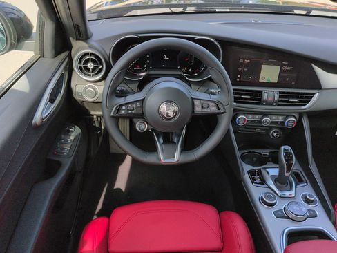 New 2026 Alfa Romeo Giulia w/ Driving Assist Package RWD image 14