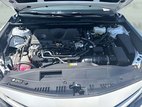 Used 2022 Toyota Camry XSE FWD image 18