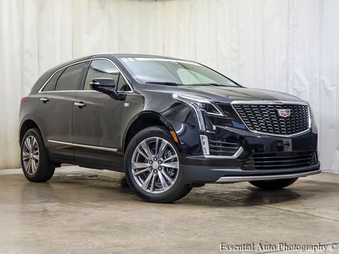 Certified 2025 Cadillac XT5 Premium Luxury AWD/4WD image 2