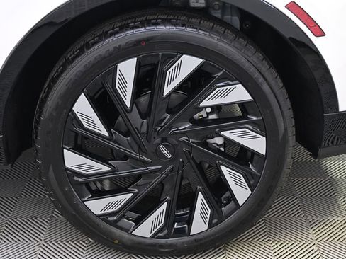 New 2026 Lincoln Nautilus Reserve image 20