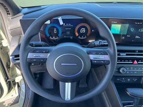 New 2026 Hyundai Santa Cruz SE AWD/4WD image 26