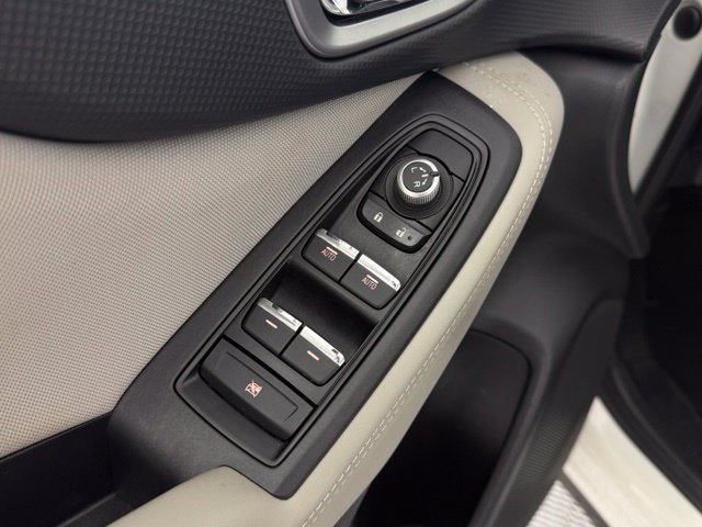 Used 2019 Subaru Forester Premium AWD/4WD image 28
