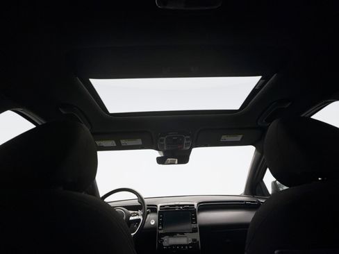 Used 2022 Hyundai Santa Cruz SEL Premium image 18