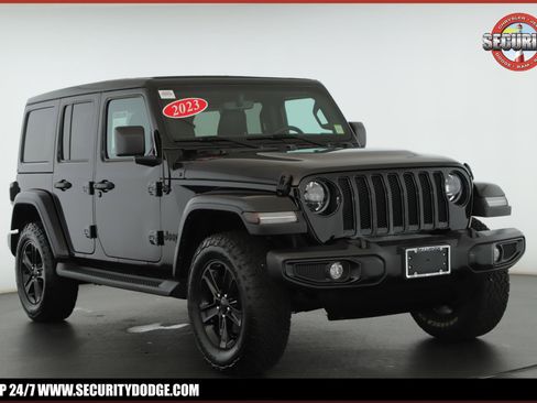 Used 2023 Jeep Wrangler Unlimited Sahara AWD/4WD image 1