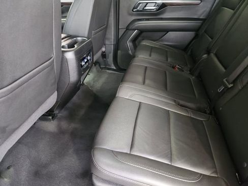 Used 2025 Chevrolet Tahoe Z71 AWD/4WD image 30