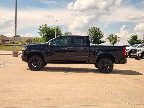 New 2026 Chevrolet Silverado 1500 ZR2 w/ LPO, Dark Essentials Package AWD/4WD image 5