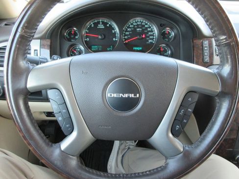 Certified 2013 GMC Sierra 1500 Denali AWD/4WD image 25