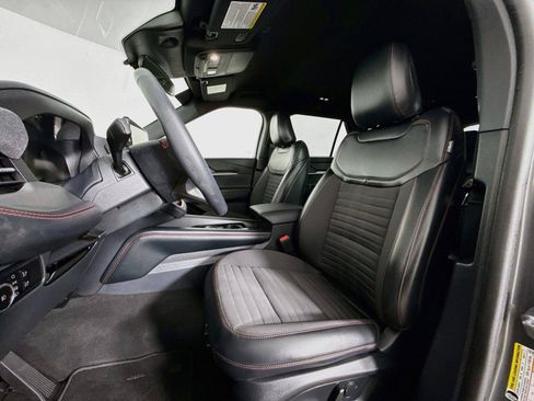 Used 2025 Ford Explorer ST-Line AWD/4WD image 23