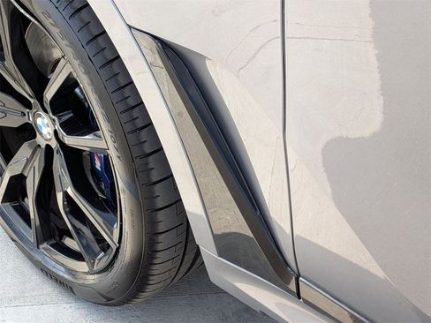 Used 2023 BMW X7 xDrive40i w/ M Sport Package image 29