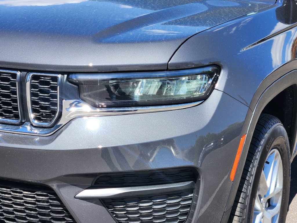 New 2026 Jeep Grand Cherokee Laredo X AWD/4WD image 8