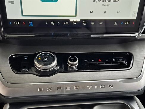 New 2026 Ford Expedition Max Platinum w/ Driver's Package image 15
