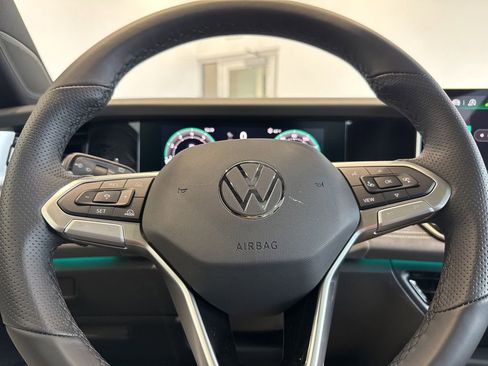 New 2026 Volkswagen Tiguan SE R-Line image 20