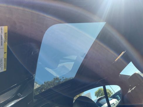 Used 2022 BMW 540i w/ Premium Package image 22