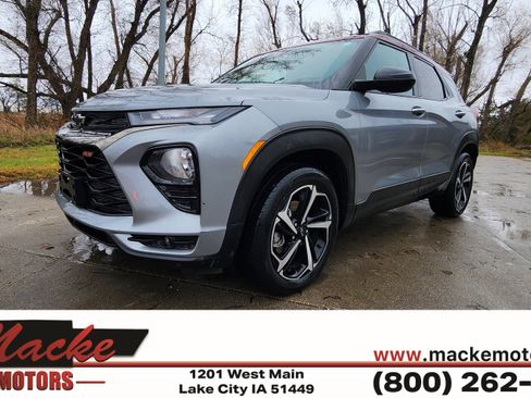 Used 2023 Chevrolet TrailBlazer RS w/ Sun and Liftgate Package image 1