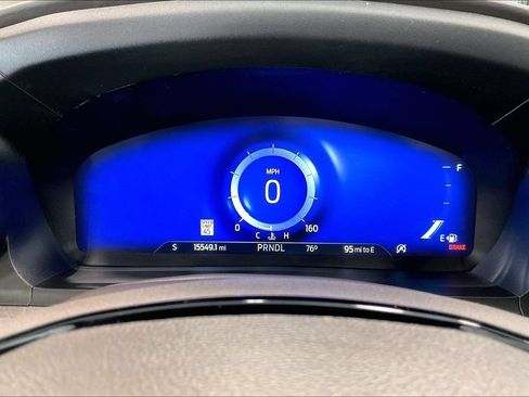 Used 2023 Ford Explorer Platinum w/ Technology Package AWD/4WD image 14