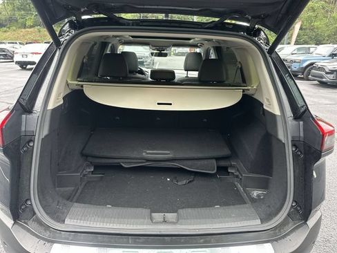 Used 2023 Nissan Rogue Platinum w/ Platinum Premium Package AWD/4WD image 23