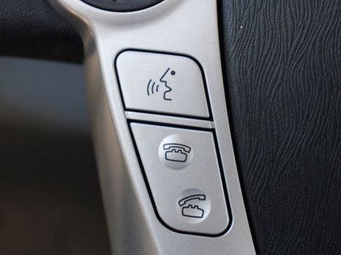 Used 2012 Toyota Prius V Five image 24