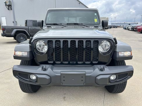 Used 2022 Jeep Gladiator Sport AWD/4WD image 29