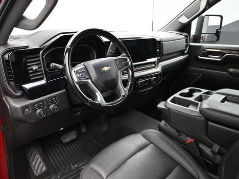Used 2024 Chevrolet Silverado 2500 LT w/ True North Edition AWD/4WD image 12