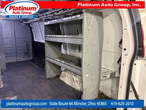 Used 2016 Chevrolet Express 3500 Extended RWD image 28