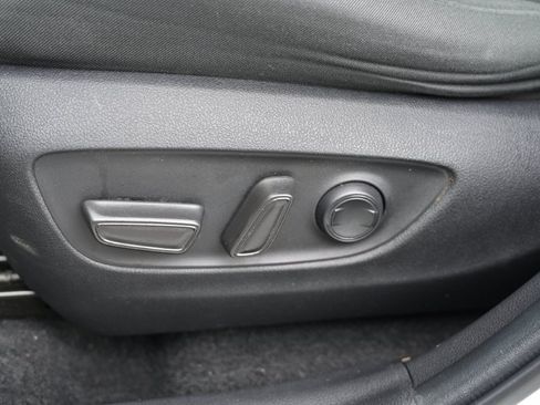 Used 2022 Toyota RAV4 XLE AWD/4WD image 15