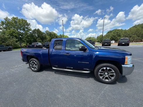 Used 2013 Chevrolet Silverado 1500 LT w/ All-Star Edition AWD/4WD image 3