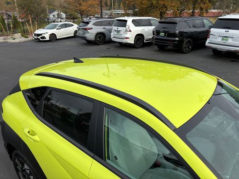 Used 2024 Hyundai Kona SEL image 29