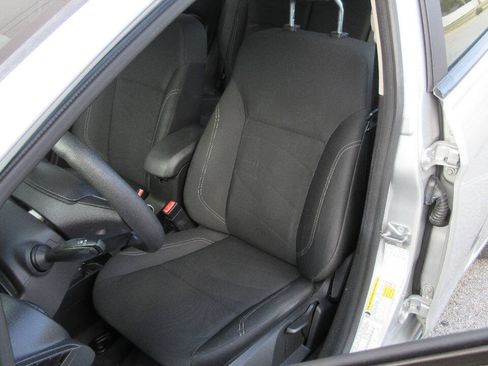 Used 2019 Ford Fiesta SE FWD image 11