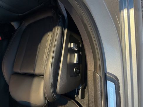 Used 2023 BMW M340i w/ Premium Package image 12