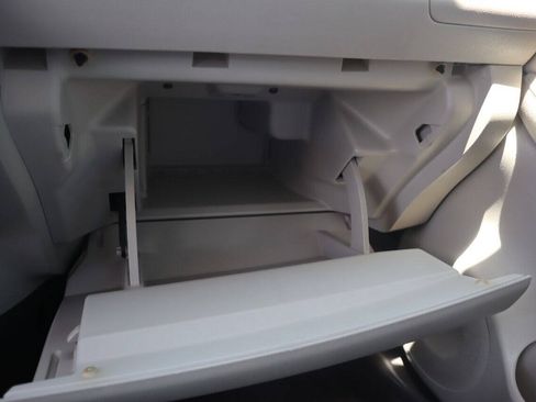 Used 2012 Nissan Leaf SL FWD image 21