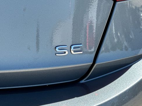 Certified 2024 Volkswagen Jetta SE FWD image 25