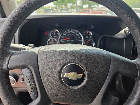 Certified 2024 Chevrolet Express 3500 LT w/ LT Preferred Equipment Group RWD image 23