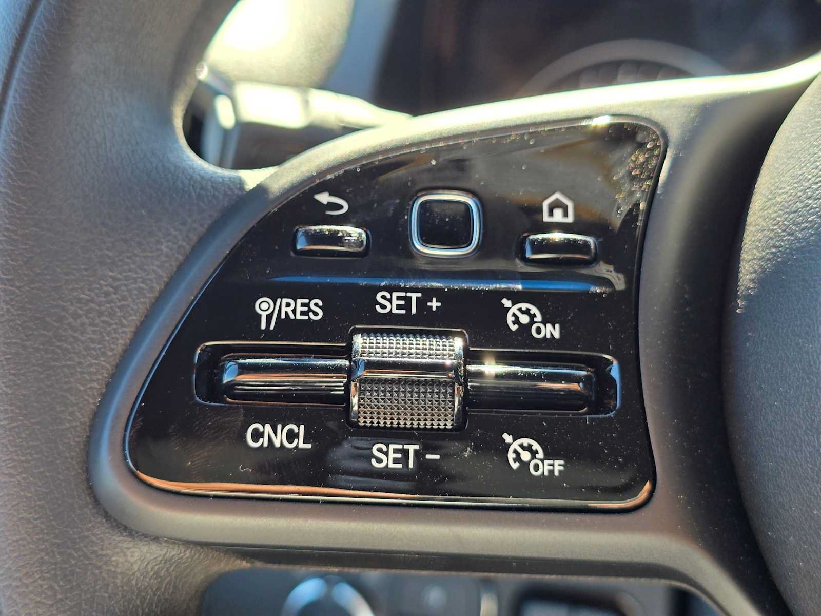 Used 2024 Mercedes-Benz Sprinter 3500 image 27