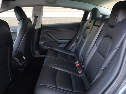 Used 2023 Tesla Model 3 Standard Range RWD image 18