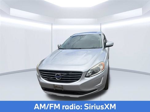 Used 2016 Volvo XC60 T6 w/ Proximity Package AWD/4WD image 5