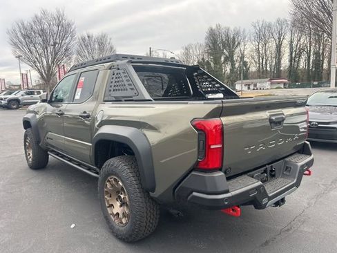 New 2025 Toyota Tacoma 4x4 Double Cab Hybrid image 9