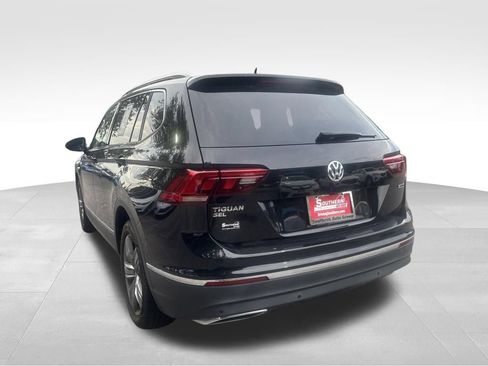 Used 2021 Volkswagen Tiguan SEL AWD/4WD image 37
