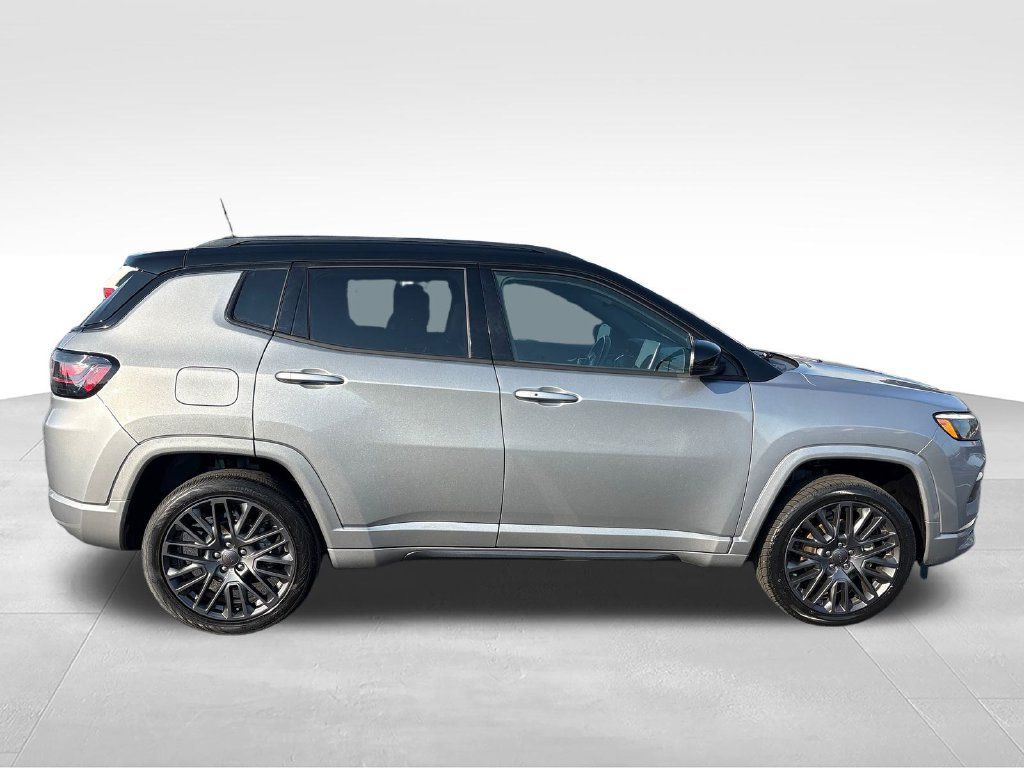 Used 2022 Jeep Compass High Altitude AWD/4WD image 7