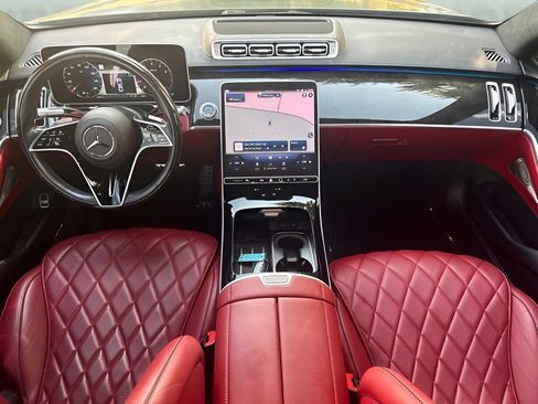 Used 2023 Mercedes-Benz S 580 4MATIC Sedan w/ AMG Line image 14