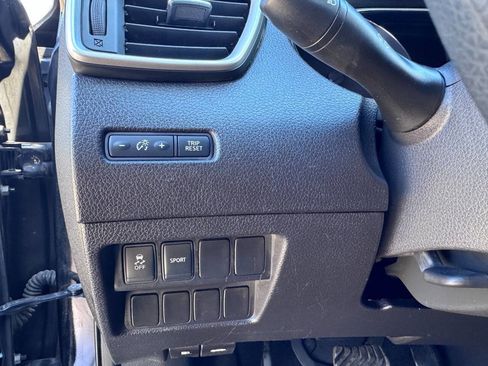 Used 2014 Nissan Rogue S image 13