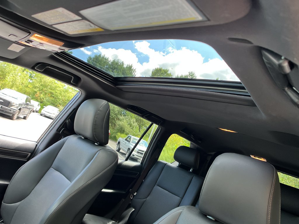 Used 2021 Lexus GX 460 Premium w/ Premium Package AWD/4WD image 21