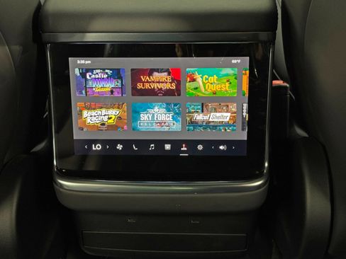 Used 2022 Tesla Model X Plaid image 37