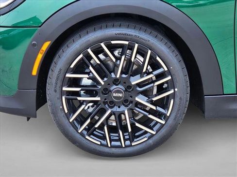 New 2026 MINI Cooper 2-Door Hardtop image 18