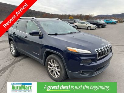 Used 2016 Jeep Cherokee Latitude w/ Cold Weather Group