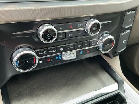 New 2026 Ford F350 Platinum w/ Platinum Plus Package image 26