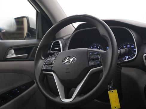 Used 2020 Hyundai Tucson SE w/ Winter Weather Package AWD/4WD image 14
