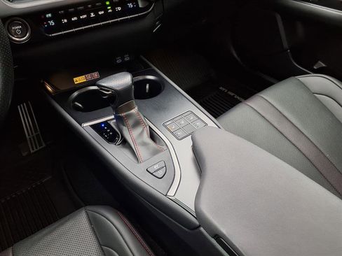 Used 2023 Lexus UX 250h F Sport image 17