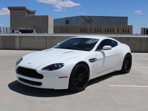 Used 2008 Aston Martin V8 Vantage Coupe RWD image 5