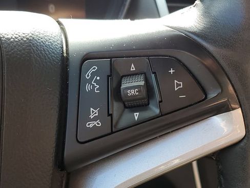 Used 2018 Chevrolet Trax LT w/ LT Convenience Package AWD/4WD image 24